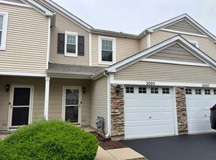 2005 Limestone Ln, Carpentersville, IL 60110