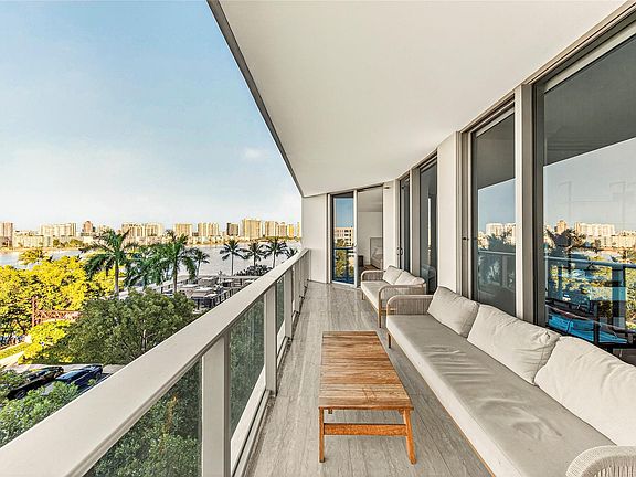 2nd image of 17301 Biscayne Boulevard #506