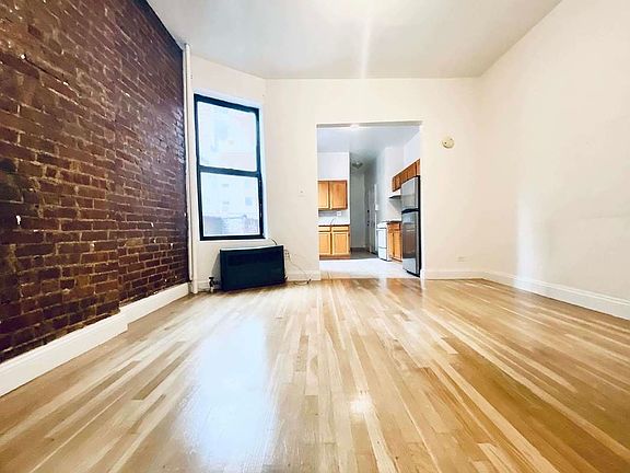 4th image of 424 E 75th St APT 3A