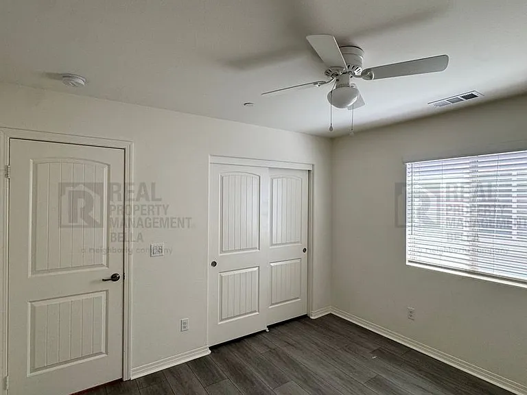 29261 Humboldt Ct — Photo 52