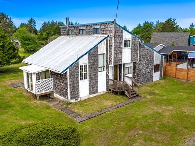 257 Point Brown Avenue SW, Ocean Shores, WA, 98569