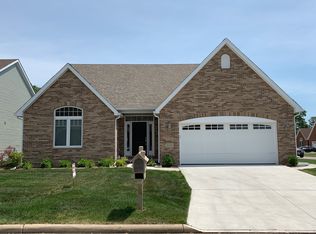 202 River Bend Ln, Maumee, OH 43537