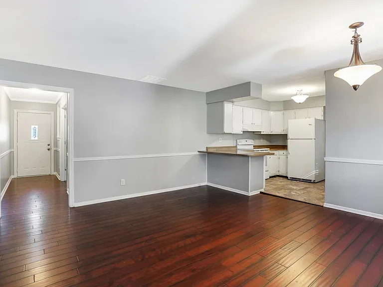 9803 Lakewood Dr W — Photo 20