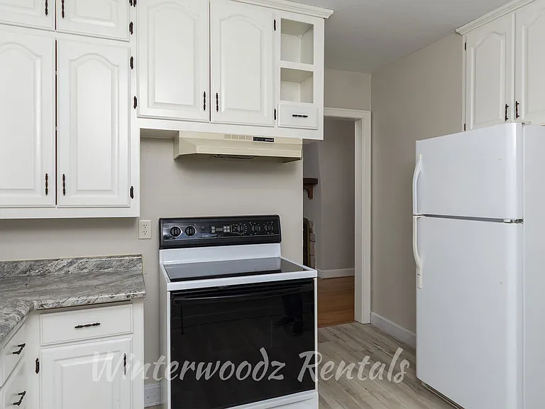 1405 Emilie St — Photo 7