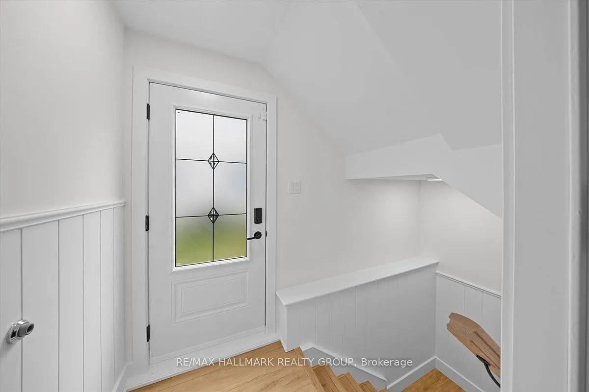 2 bed, $2,000 — Photo 3