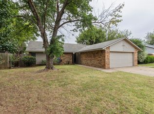 2116 Summer Oak Dr, Edmond, OK 73013