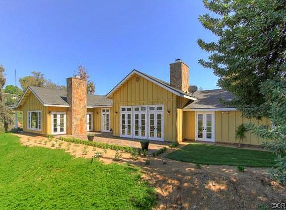 2nd image of 212 Valencia Dr