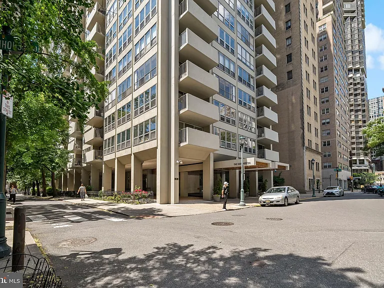 224 W Rittenhouse Sq #30-715B — Photo 13