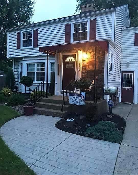 1st image of 176 Millbrook Dr
