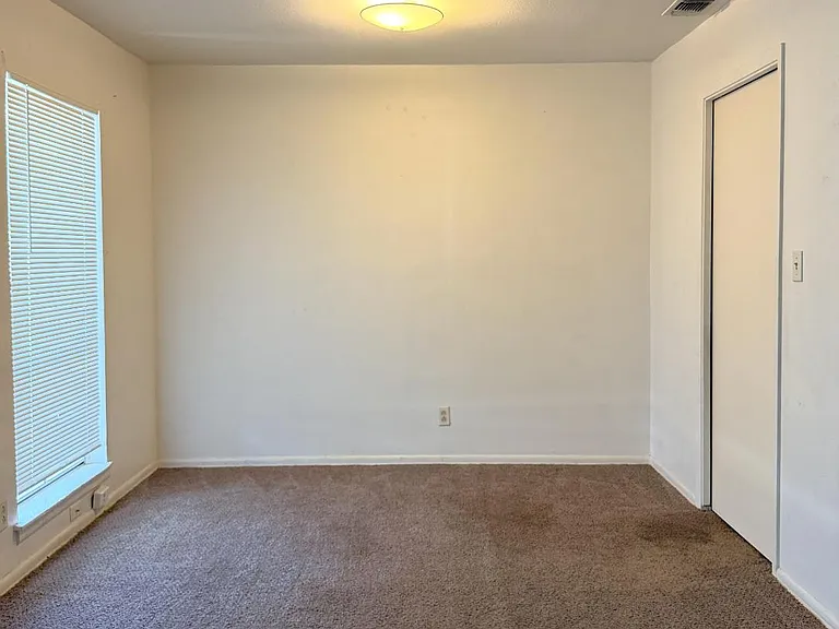 Unit Photo