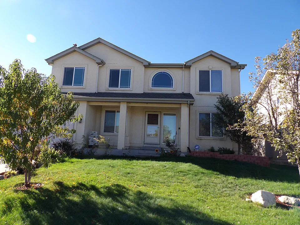 1347 Lily Lake Dr