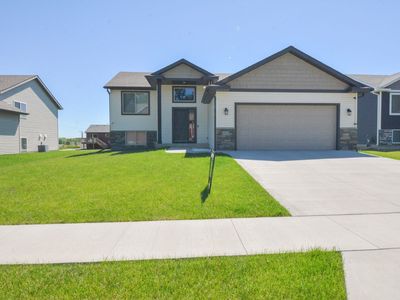 6934 Clarkia Dr NW, Rochester, MN, 55901