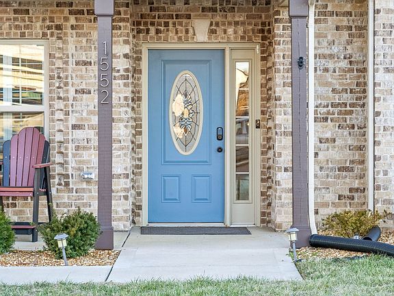 3rd image of 1552 Kingbird Dr