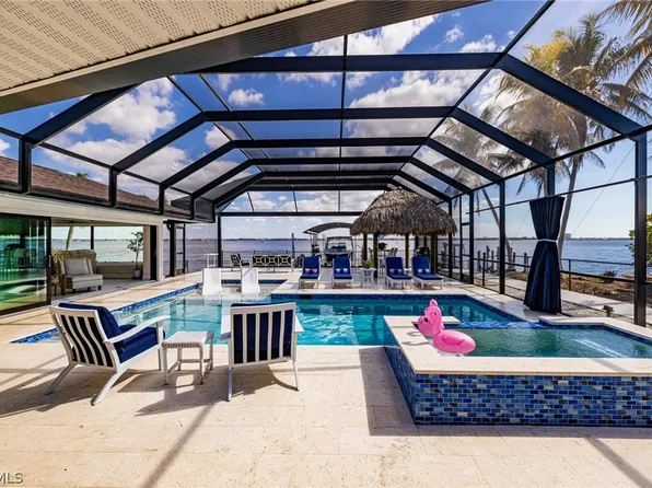 3907 SE 21st Pl, Cape Coral, FL 33904