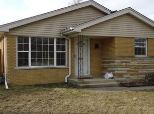 15306 Hamlin Ave, Midlothian, IL 60445