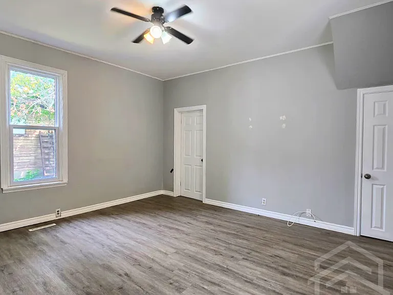 74 Flora St #1 — Photo 3