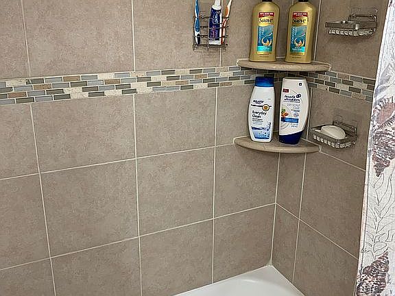 1st floor bath