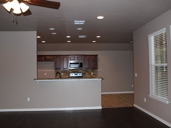 3rd image of 4410 Jenna Ln