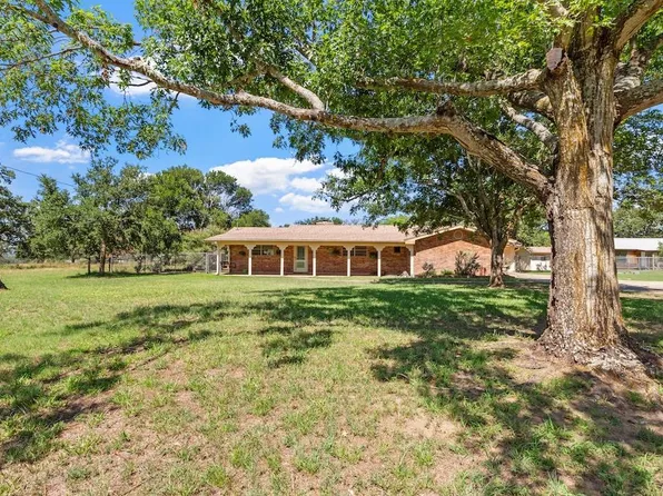 1144 Knopp School Rd, Fredericksburg, TX 78624