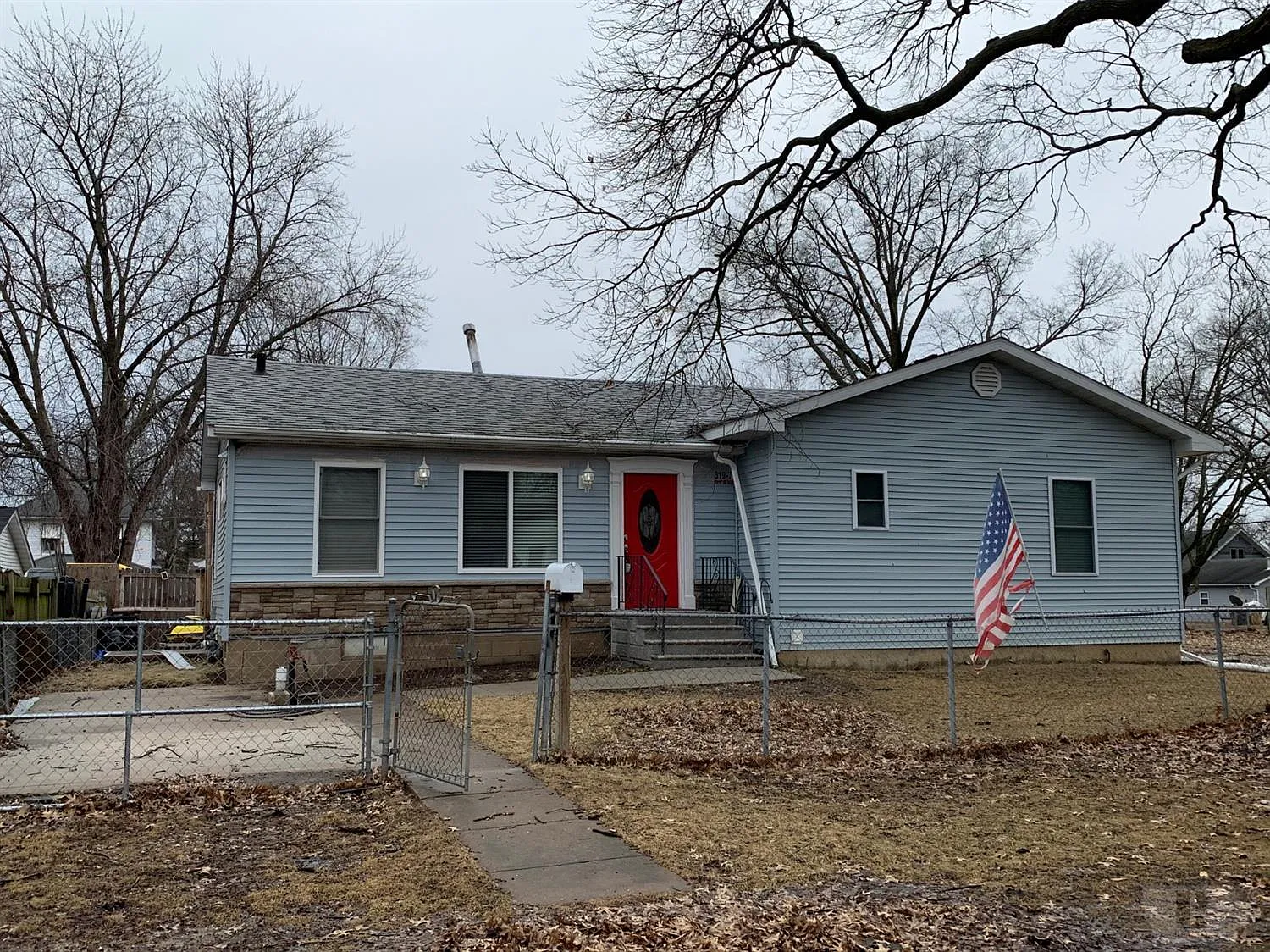 924 Hayes St photo 1