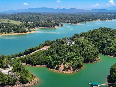 2 Lake Oaks Way, Sevierville, TN, 37876