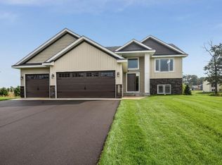 25555 12th St W, Zimmerman, MN 55398