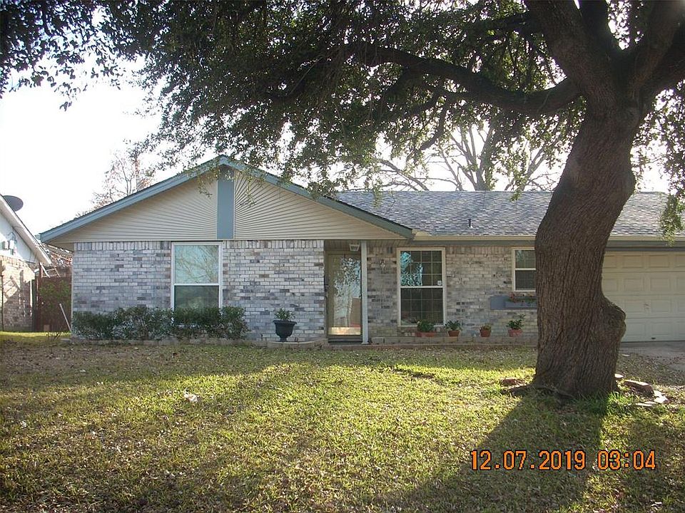 1st image of 2632 Bluebird Ln