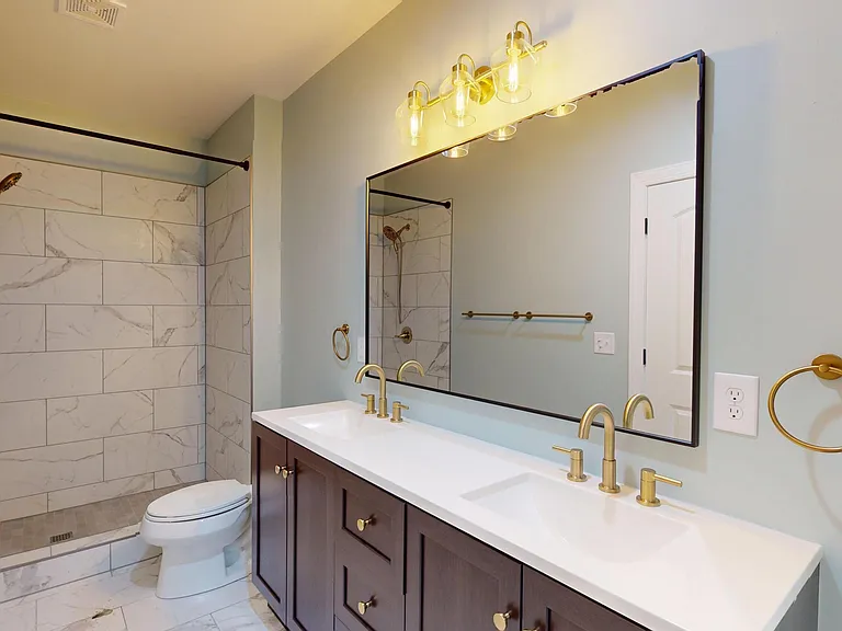 110 Josephs Point — Photo 37