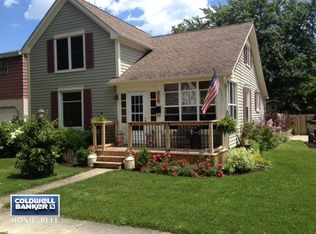 216 N Washington St, Genoa, IL 60135