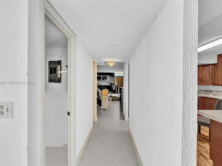 825 NE 26th Ave — Photo 13