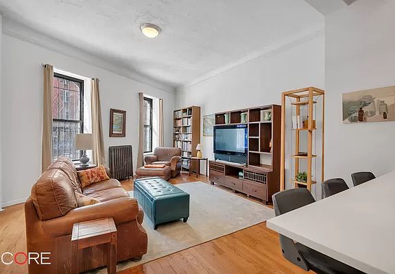 4th image of 180 Saint Nicholas Ave APT 1