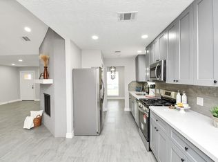 9726 Springmont Dr, Houston, TX 77080