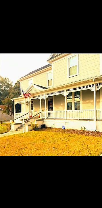 1st image of 512 Lindsey St