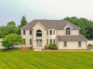 4555 Ash Dr, Nazareth, PA 18064