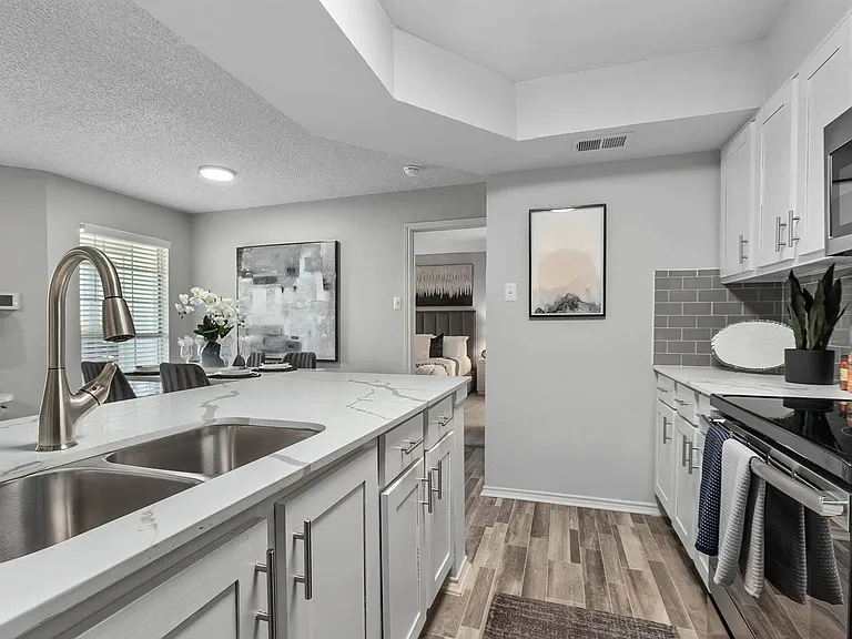 600 Legacy Dr — Photo 1