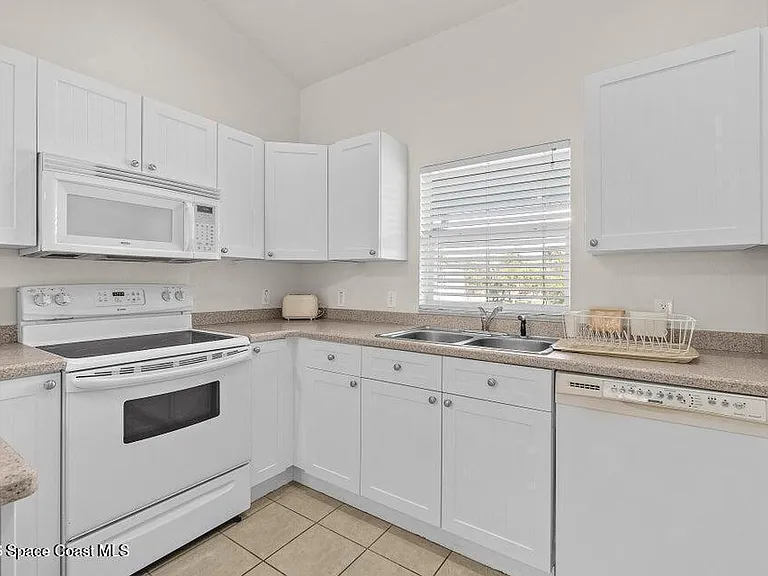 161 Portside Ave #204 — Photo 8