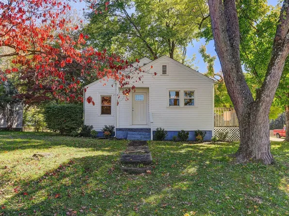 700 Oglewood Ave, Knoxville, TN 37917