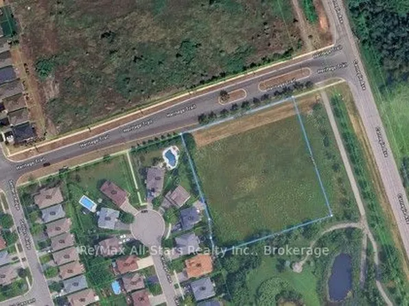 425 Heritage Trl, Peterborough, ON K9L 0E5