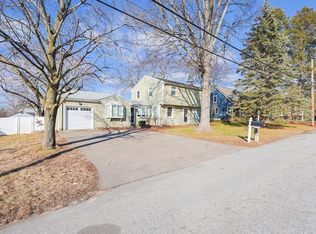 23 Bretton Woods Dr, Attleboro, MA 02703