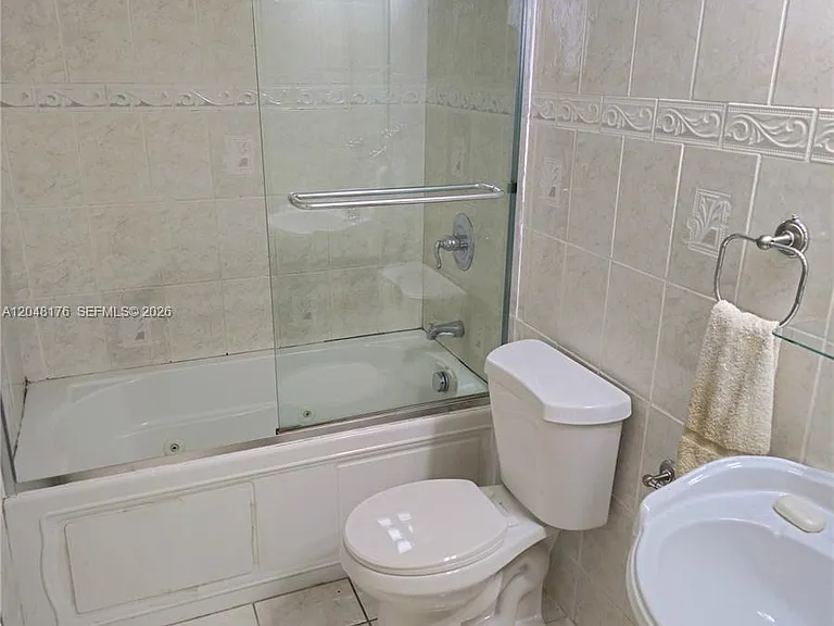 2025 NE 164th St #710 — Photo 11