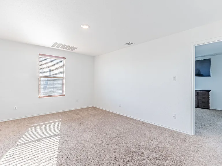 4310 Fluvial Cir — Photo 17