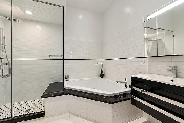 Sold by CORE | media 18