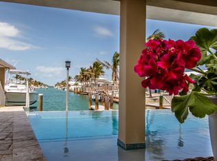 928 W Ocean Dr, Key Colony Beach, FL 33051