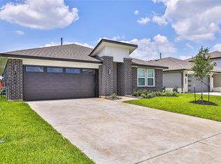 235 John House Ln, Rosharon, TX 77583