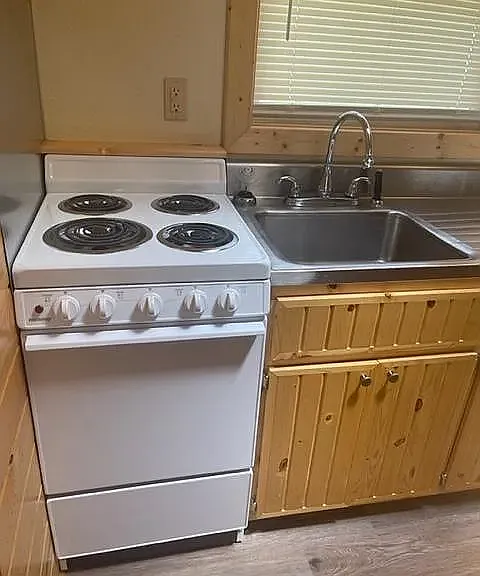 306 W Briggs Ave #A — Photo 10