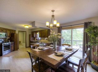 530 Sycamore Cir, Minneapolis, MN 55441