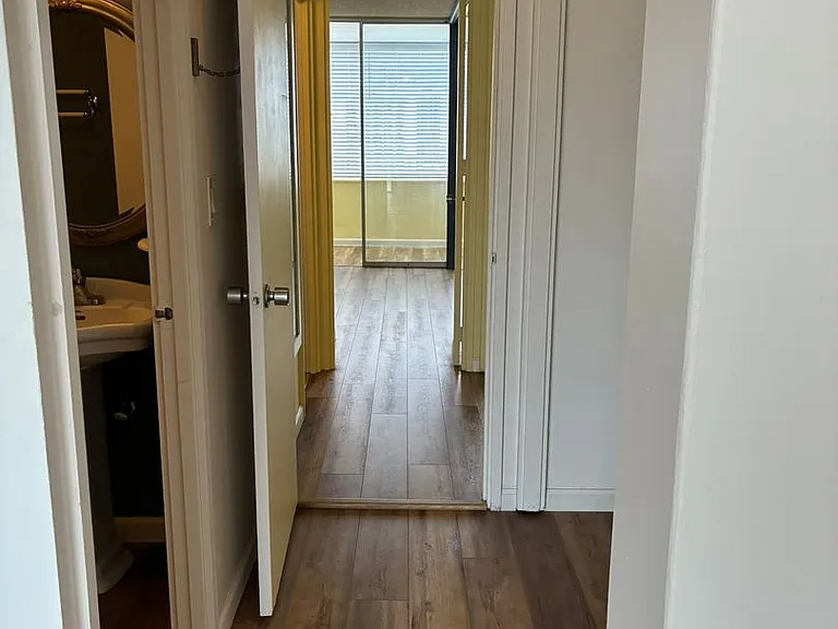 1400 Pensacola St #706 — Photo 5