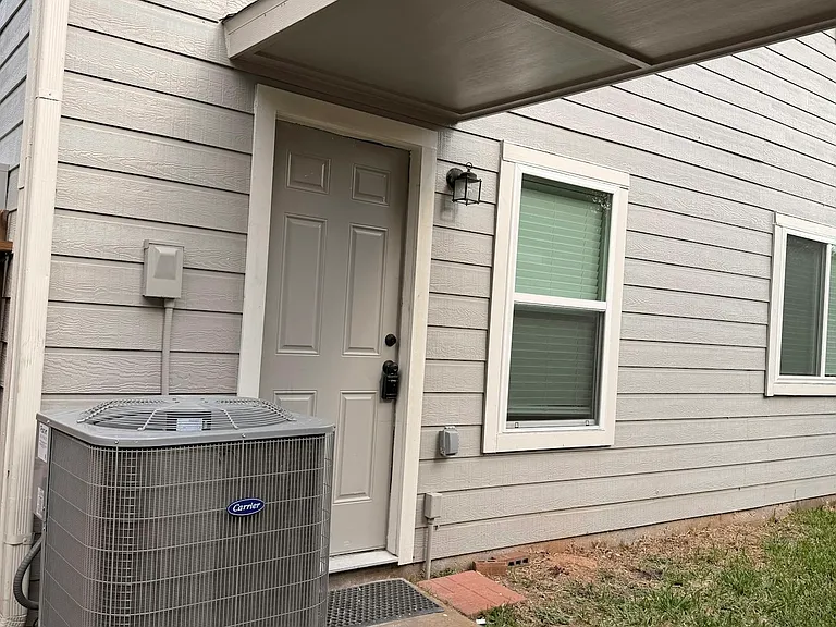 10651 Cobblecreek Way — Photo 4