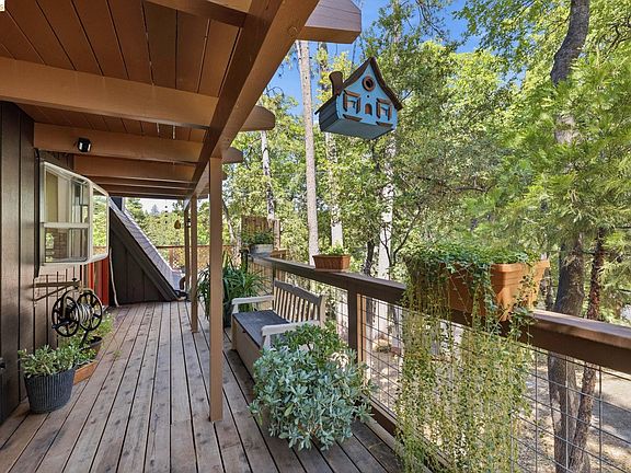 5th image of 21900 Feather River Dr