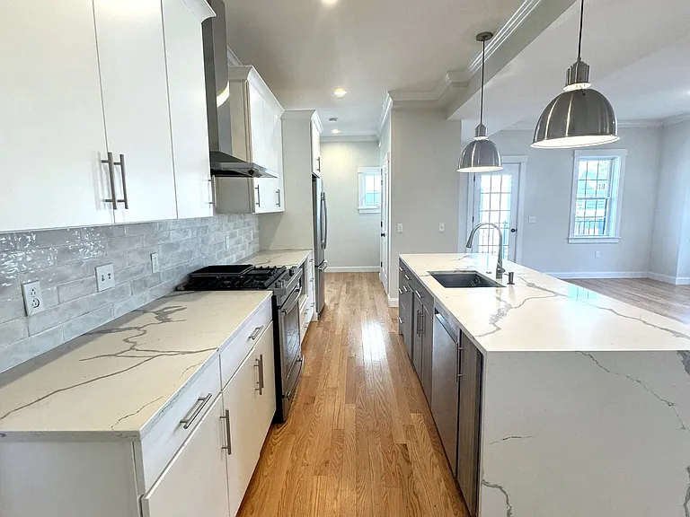 7 Faxon Park Rd #D — Photo 5